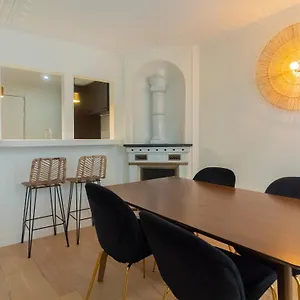 D'architecte Au Coeur De 9 Apartment