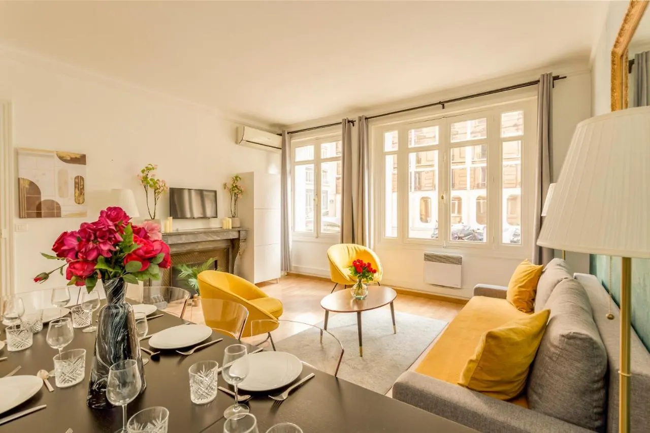 Cozy Apartment - Champs Elysees - Mollien Paris 0*,